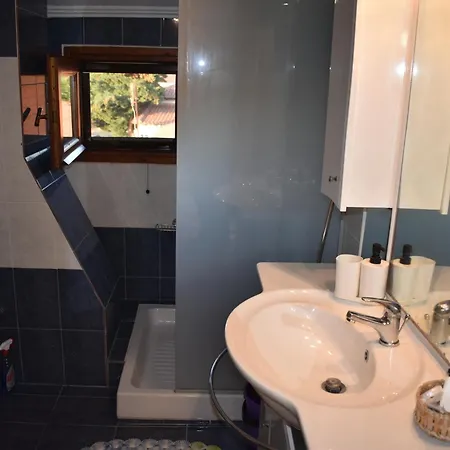 Daire Kallilkratia Flat 2